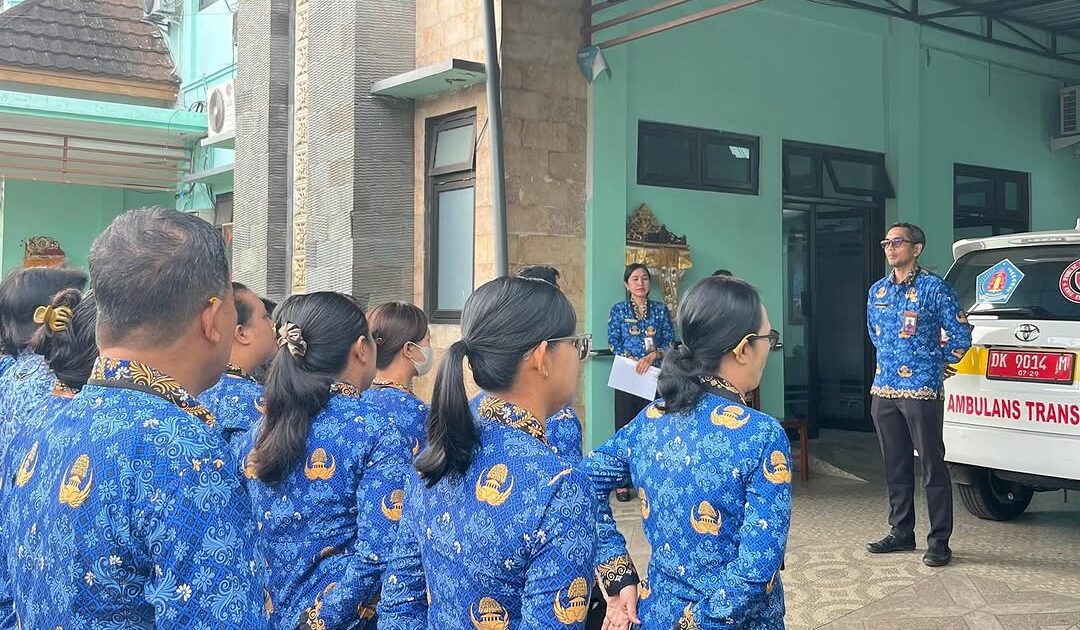 Pelaksanaan Apel Rutin Senin 1 Desember 2025